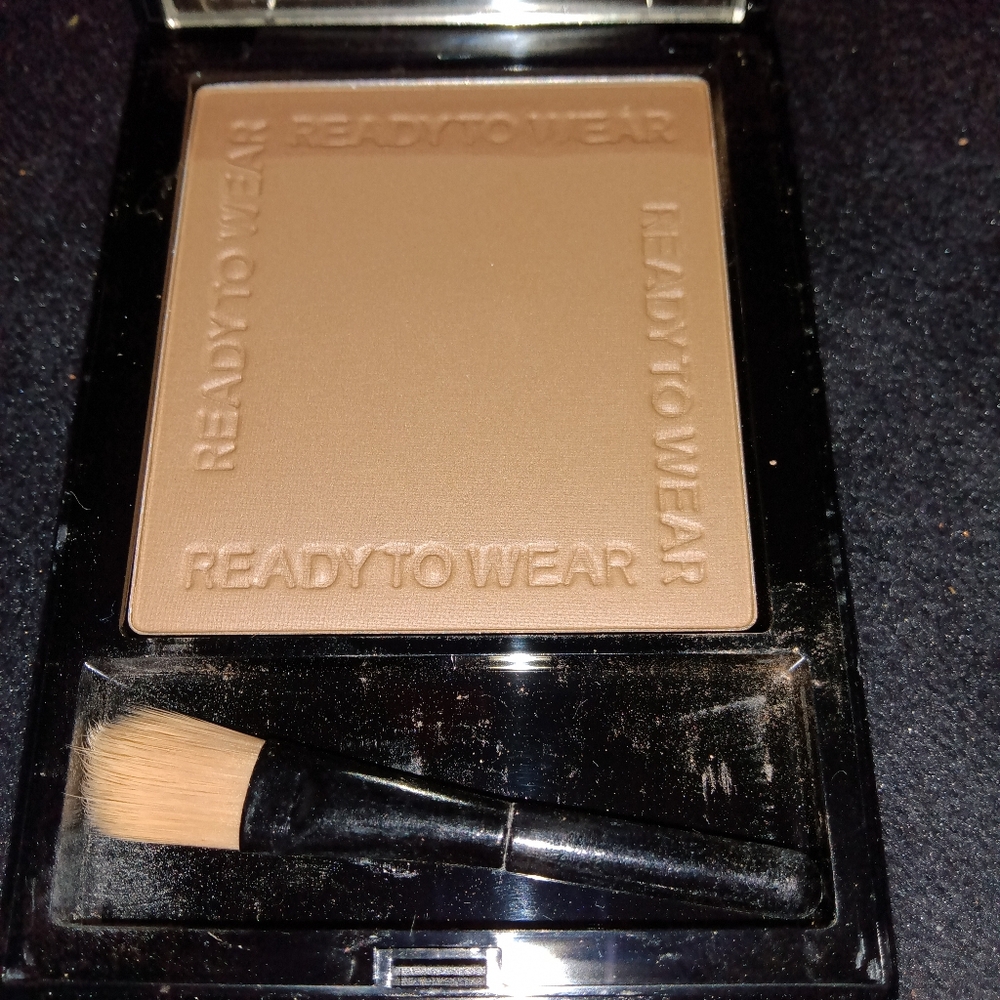 New Dark Face Powder - Picture 1 of 4